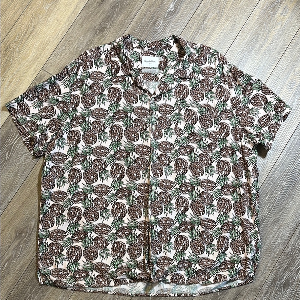 Goodfellow & Co Pineapple Casual Button Down Shirt